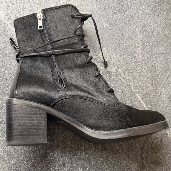 UGG Moto Boots - Picture 8 of 8